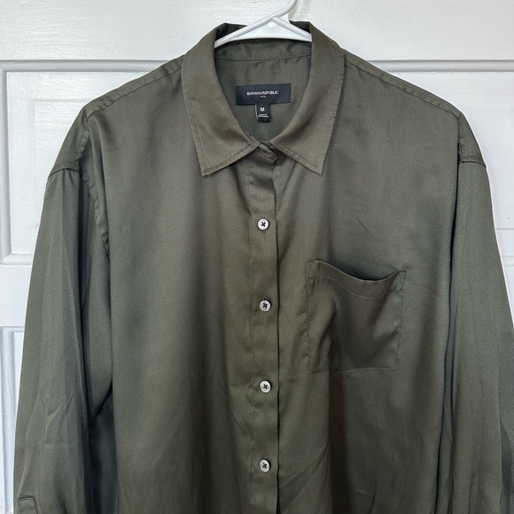 Banana Republic Button-Down Shirt - Picture 2 of 4